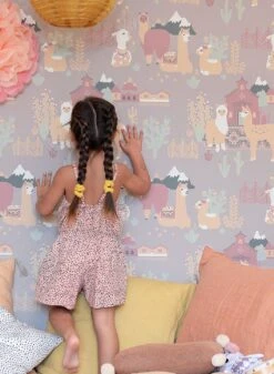 Tapete Lama Village Grauviolett 10 Tapete Lama Village Grauviolett -Innentapete Lama Village C 389364 2880x1440