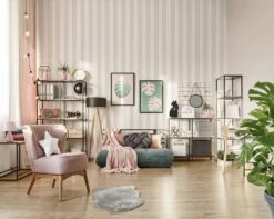 Vliestapete Ivy Streifenmuster Weiß Rosa 82305 Novamur -Innentapete Vliestapete Ivy Streifen Struktur Weiss Rosa 82305 Novamur 63213344 2